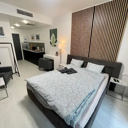 Plac Wolnosci 6 Contactless Check-in 24h