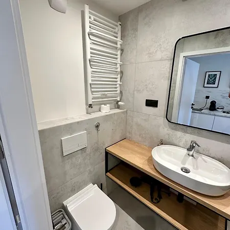 Apartment Plac Wolności 6 *