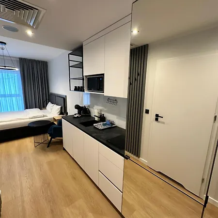 Apartment Plac Wolności 6 *