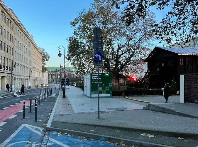 Plac Wolności 6 * Poznan