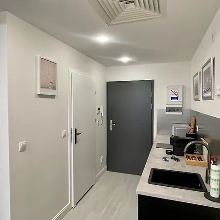 Plac Wolnosci 6 Contactless Check-in 24h