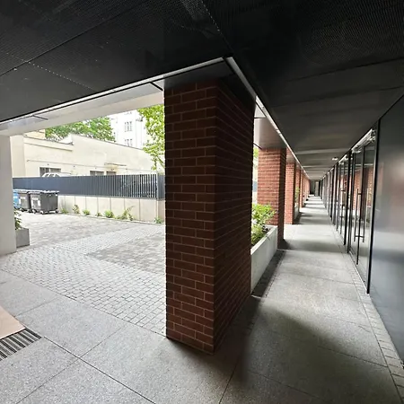 Plac Wolnosci 6 Contactless Check-in 24h