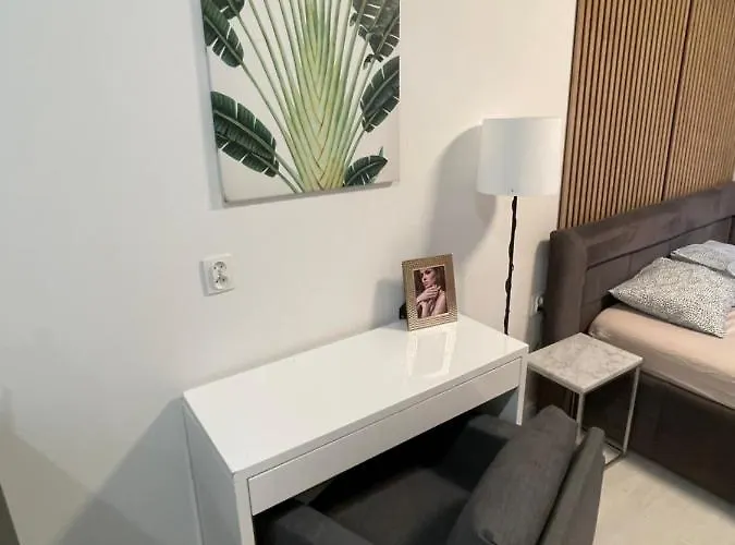 Plac Wolnosci 6 Contactless Check-in 24h *