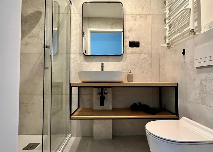 Plac Wolnosci 6 Contactless Check-in 24h