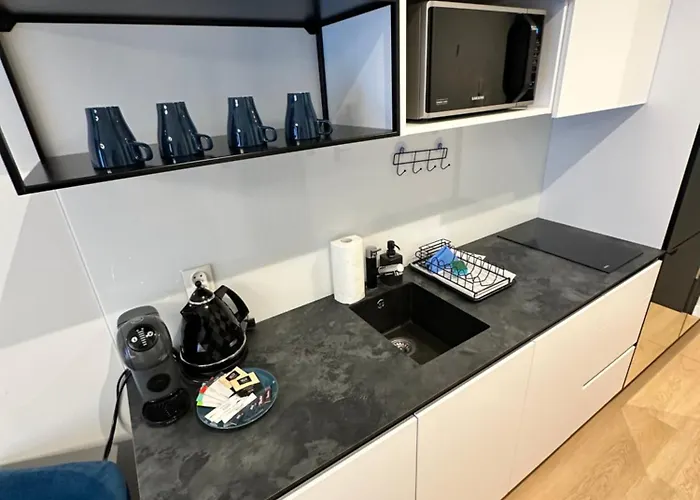 Plac Wolnosci 6 Contactless Check-in 24h